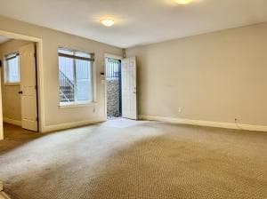 1,000 sf 2Bedroom basement rent Coquitlam (maillardville) 썸네일